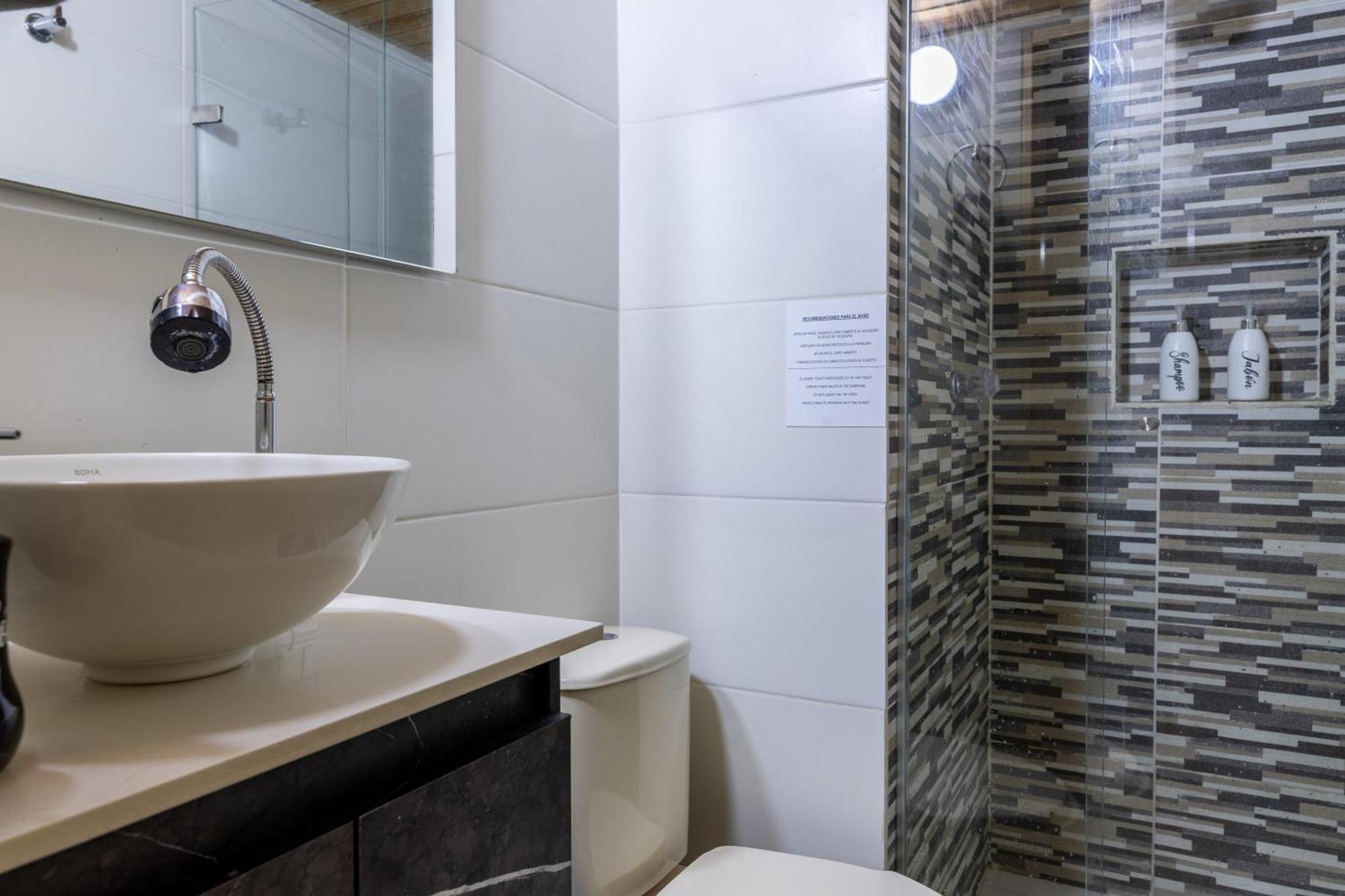 Apartment Grande, Hermoso, Acogedor Y Privado Medellín